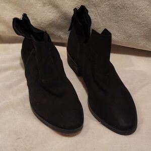 Dolce Vita Black Ankle Booties
